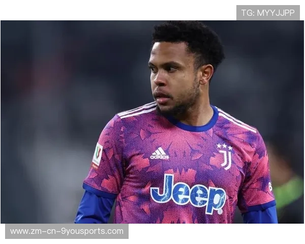 尤文直塞穿透密集空间,麦肯尼推射入网 尤文直塞穿透密集空间,麦肯尼推射入网